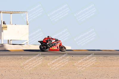 media/Nov-17-2024-CVMA (Sun) [[1fec520723]]/Race 11-Amateur Supersport Open/